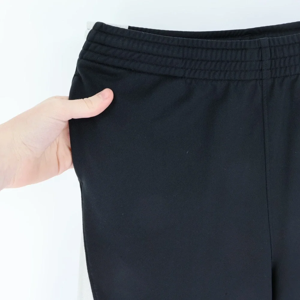 Under Armour Athletic Shorts Boys YXL‎ Black White Stripe 100% Polyester Pockets